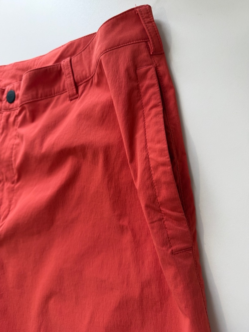 The North Face Men's Coral-Red Flat Front Shorts - Picture 8 of 14